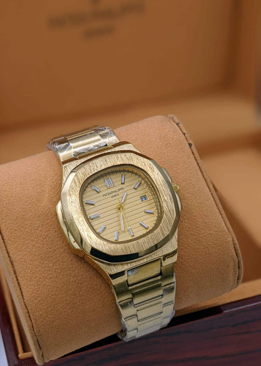 Patek Philippe Nautilus Blue Dial Steel Mens